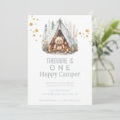 Eén Happy Camper Cute Woodland Beer Birthday Invit Kaart (Staand voorkant)