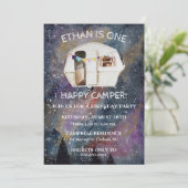 Een Happy Camper First Birthday Party Kaart (Staand voorkant)