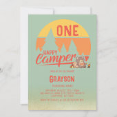 Eén Happy Camper Green Birthday-uitnodiging Kaart (Voorkant)