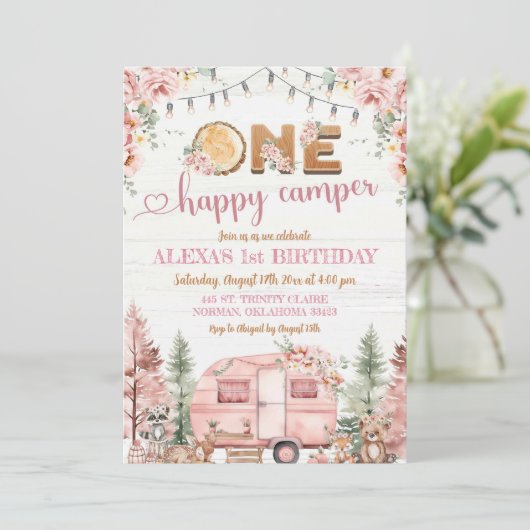 Een Happy Camper Roze Rustiek Meisje Verjaardag Kaart (Staand voorkant)