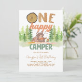 Eén Happy Camper Woodland-uitnodiging Kaart (Staand voorkant)