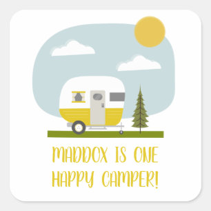 Een Happy Camper Yellow Trailer Birthday Vierkante Sticker