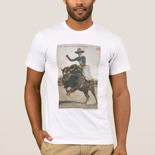 Een Happy Cowboy op een Bucking Buffalo. T-shirt (Voorkant)