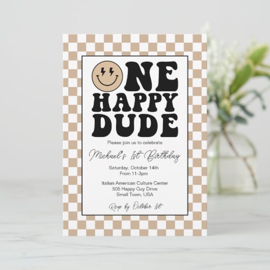 Een Happy Dude verjaardagsuitnodiging in Tan Kaart (Staand voorkant)