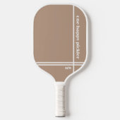 Een Happy Pickler Khaki Witte Initialen Grappig Pickleball Paddle (Voorkant)