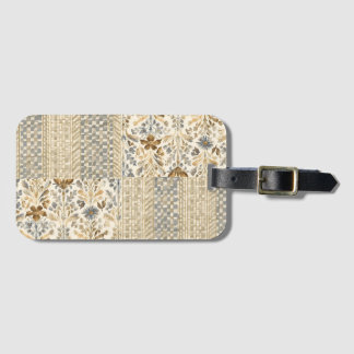 Een harmonieus bloem- en motiefpatroon, vintage bagagelabel
