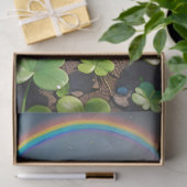 Een hart gemaakt van shamrocks onder de regenboog tissuepapier (Geschenk)