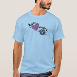 een hart-t-shirt heeft t-shirt