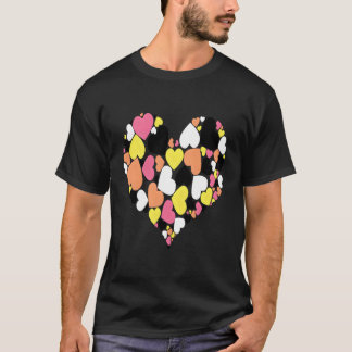 Een hart van harten Akiosexual trots op liefde T-shirt