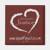 Een Heart for Justice magneet (kastanjebruin) (Voorkant)