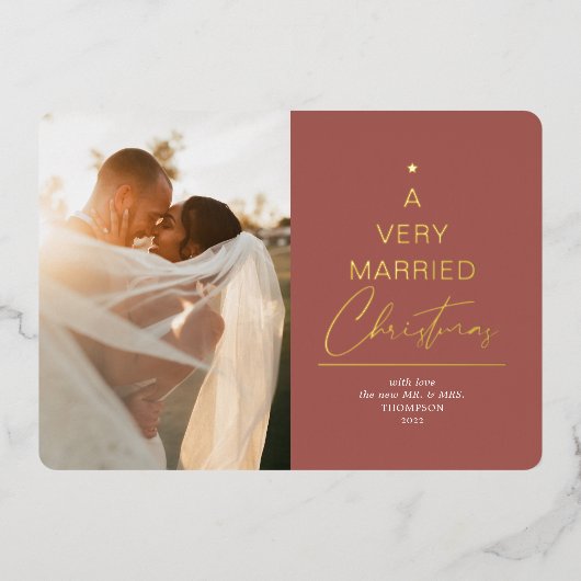 Een heel gehuwd kerstscript, rood goud folie feestdagenkaart (Voorkant)