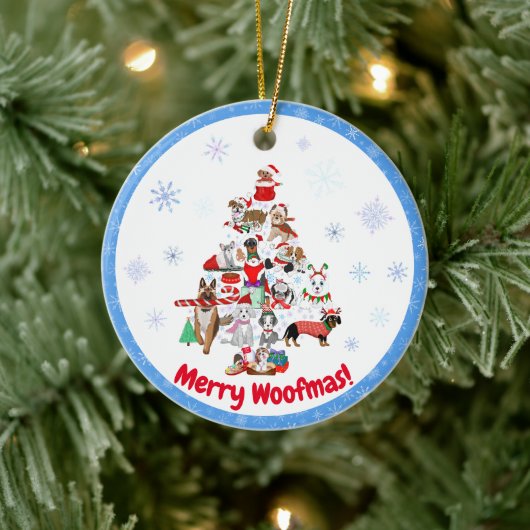 Een heel kerstfeestelijk hondje keramiek ornament (Boom)