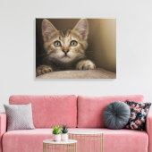 Een heel zoete tablet Kitten Canvas Afdruk (Insitu (Woonkamer))