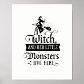 Een heks en haar kleine monsters wonen hier poster (Voorkant)