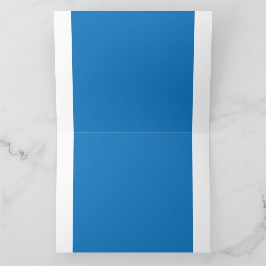 Een heldere blauwe lucht zonder wolken vult de hel kaart (Binnen)