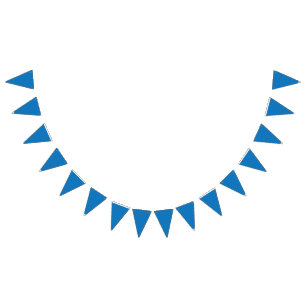 Een heldere blauwe lucht zonder wolken vult de hel vlaggetjes