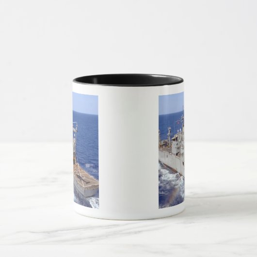 Een helikopter ruimt de cockpit mok (Midden)