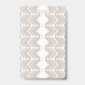 Een herhalend geometrisch patroon met diamantvorme badge (Achterkant)