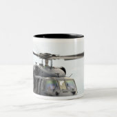 Een HH-60 Pave Hawk-helikopter Tweekleurige Koffiemok (Center)