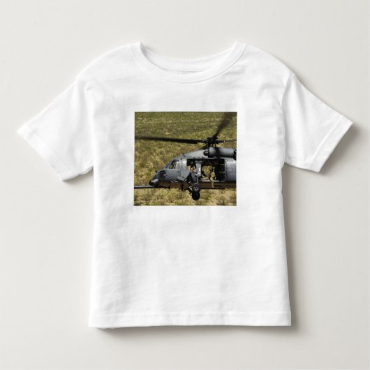 Een HH-60 Pave Hawk vliegt over de woestijn Kinder Shirts (Voorkant)