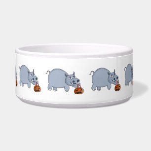 Een Hippo met een pompoenzak Voerbakje