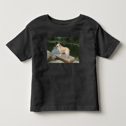 Een hond bij een vijver kinder shirts (Voorkant)
