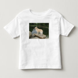 Een hond bij een vijver kinder shirts