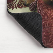 Een hond die op kussens ligt. muismat (Hoek)