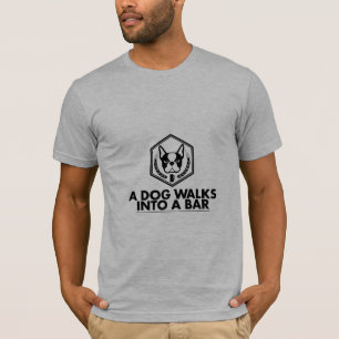 Een hond loopt in een bar - het Zwarte en Witte Sh T-shirt