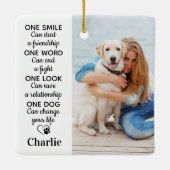 Één hond Persoonlijke 2 huisdier foto hond liefheb Keramisch Ornament (Achterkant)
