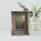 Een houten deuropening in het Trongsa museum Briefkaart (Staand voorkant)