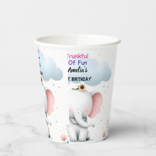 Een houten witte olifant verjaardag 1e verjaardag papieren bekers (Links)