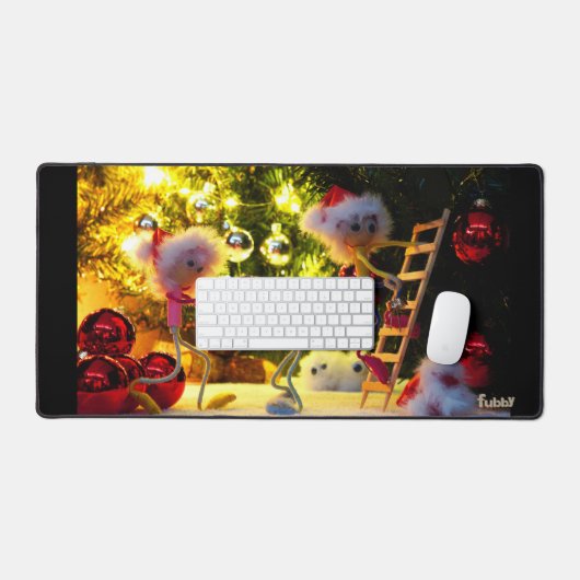Een humoristisch blik van de Fubby's op Kersdeco. Bureaumat (Keyboard & Muis)