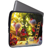Een humoristisch blik van de Fubby's op Kersdeco. Laptop Sleeve (Voorkant Rechts)