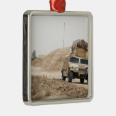Een Humvee leidt veiligheid Metalen Ornament (Rechts)