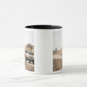 Een Humvee leidt veiligheid Mok (Midden)