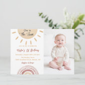 Een in de zon 1e verjaardag regenboog foto kaart (Staand voorkant)