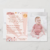 Een in de zon 1e verjaardag roze regenboog foto kaart (Voorkant)