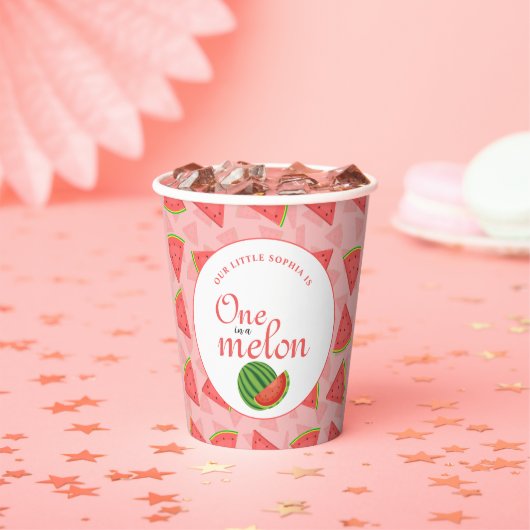 Een in een meloen 1e verjaardag watermeloen papieren bekers (Insitu)