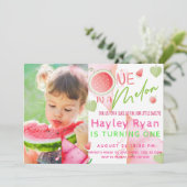 Een in een meloen foto 1e verjaardag kaart (Staand voorkant)