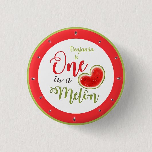 Een in een meloen rode watermeloen verjaardag ronde button 3,2 cm (Voorkant)