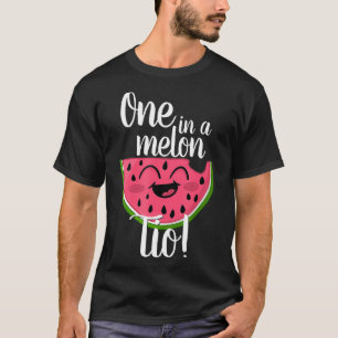 Eén in een Melon Party Tio Group die de eerste geb T-shirt