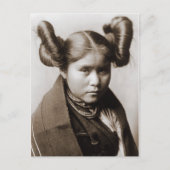 Een Indiaas Tewa-meisje met fancy haarstijl Briefkaart (Voorkant)