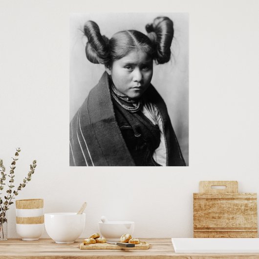 Een Indiaas Tewa-meisje met fancy haarstijl Poster (Keuken)
