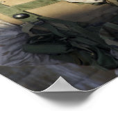 Een infanterieverkenner richt zijn wapen op poster (Hoek)