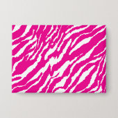 Een ingewikkeld bloemmotief in roze en wit, art button (Voorkant)