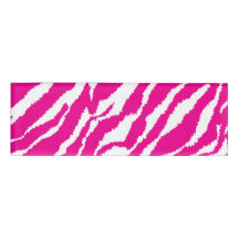 Een ingewikkeld bloemmotief in roze en wit, art