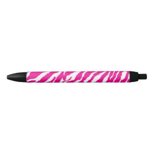 Een ingewikkeld bloemmotief in roze en wit, art zwarte inkt pen