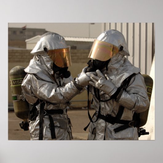 Een Iraakse brandweerman Poster (Voorkant)