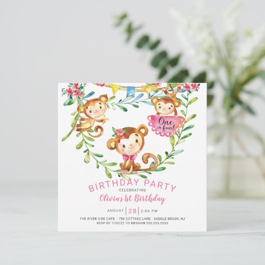 Een is een eerste uitnodiging voor een halve dag. (Staand voorkant)